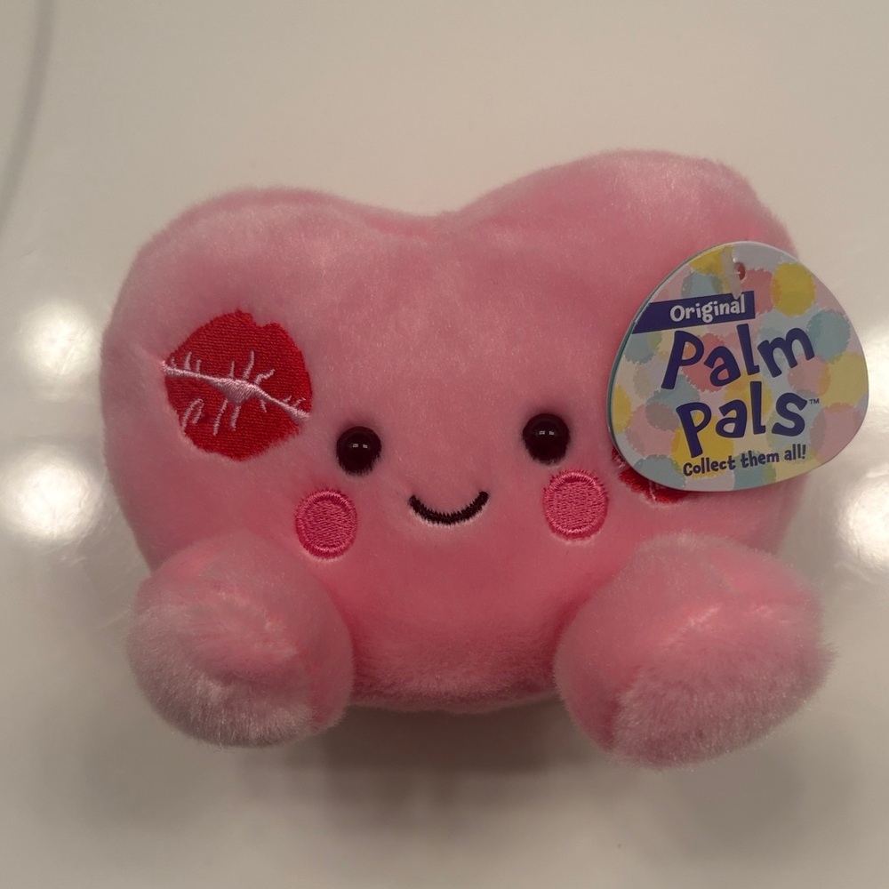 Palm Pals Pink Kinsley Kisses Heart Plush